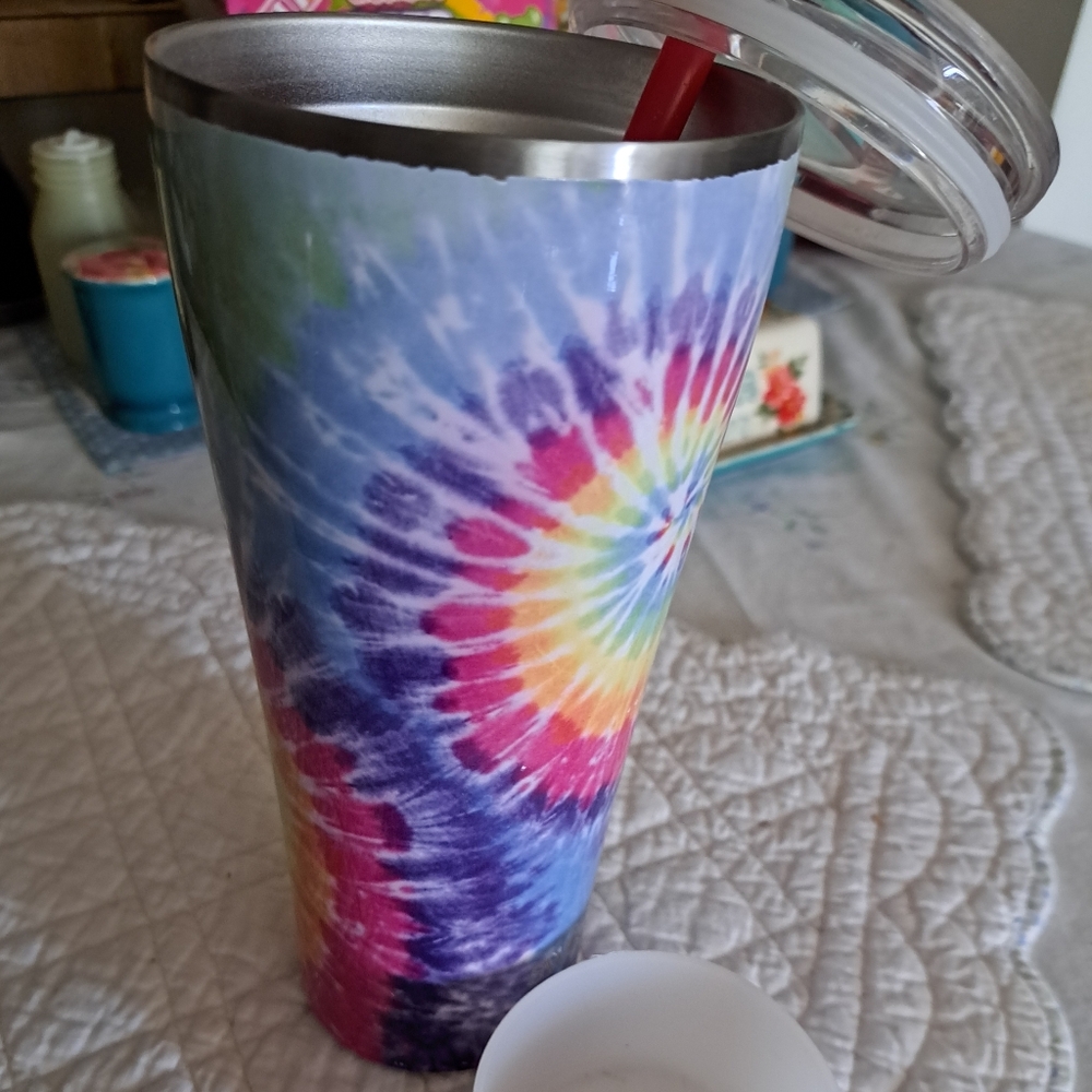 Tumbler bundle.